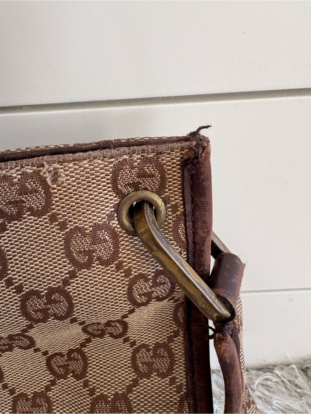 Gucci Brown GG Supreme Canvas Messenger Bag with Dark Brown Trim WORN - Picture 8 of 16